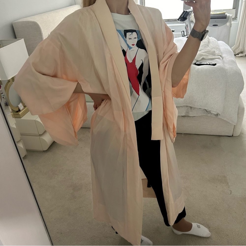 VINTAGE Solid Peach Kimono Bat Wing Sleeve Robe o/s - Picture 4 of 10